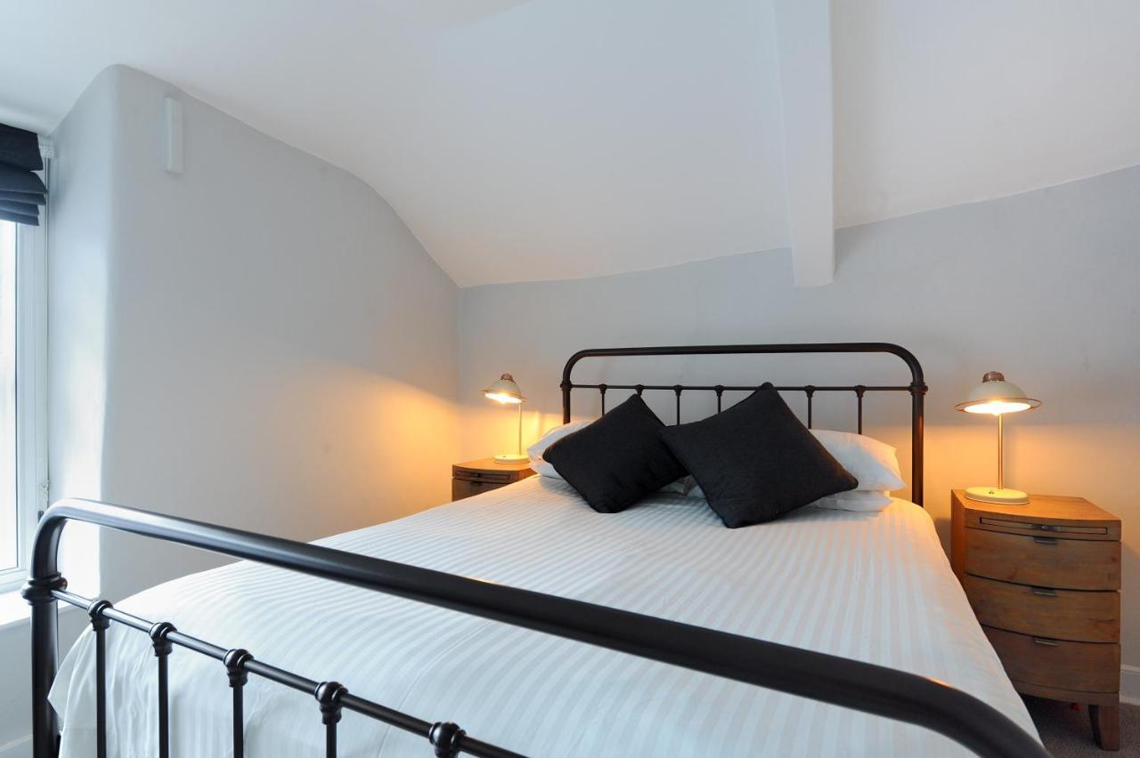 Villa The Nest Lyme Regis Esterno foto